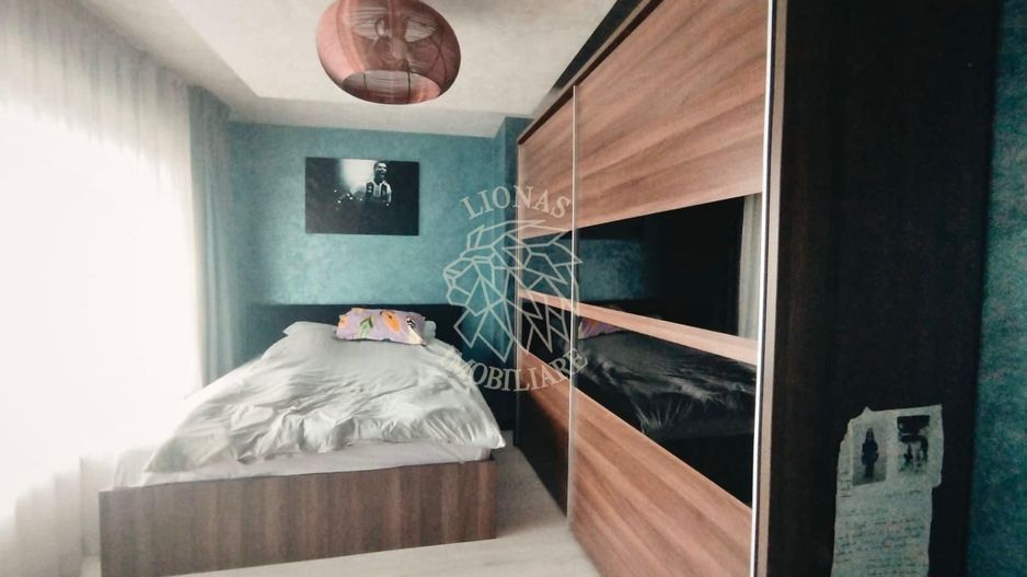 Casa 5 camere 325 mp con.-teren 600-garaj-Zona OK Shopping Center - Poză 4