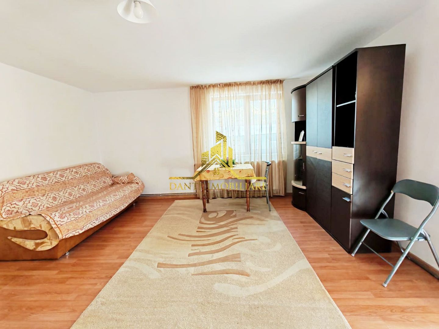 Garsoniera, decomandat, mobilat modern, spatios, Gruia, zona Garii - Poză 2