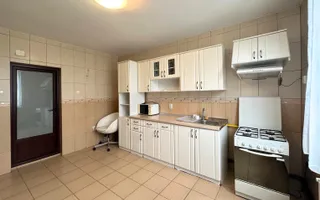 Casă complet renovată cu 4 camere și garaj generos Băneasa, Sector 1 - Poză 19