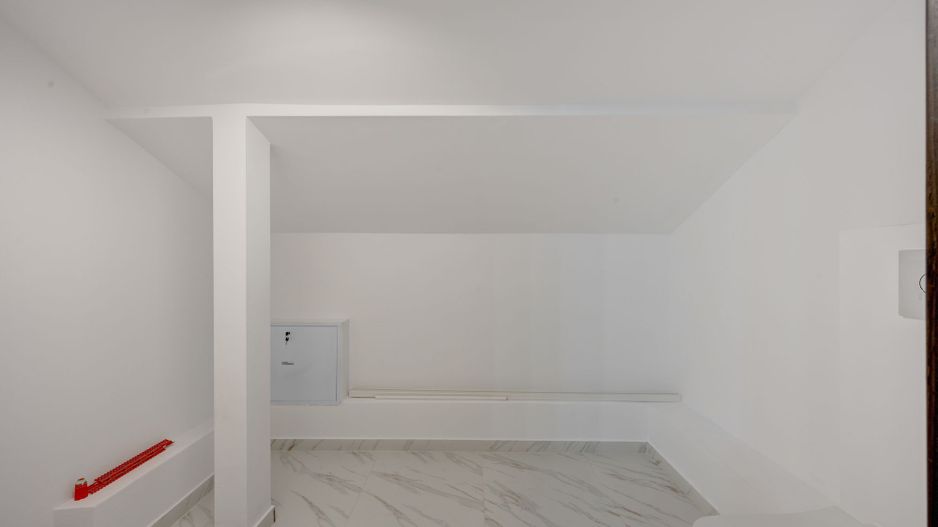 Casa Impecabila + Individuală + Decomandată in Prelungirea Ghencea ! - Poză 27