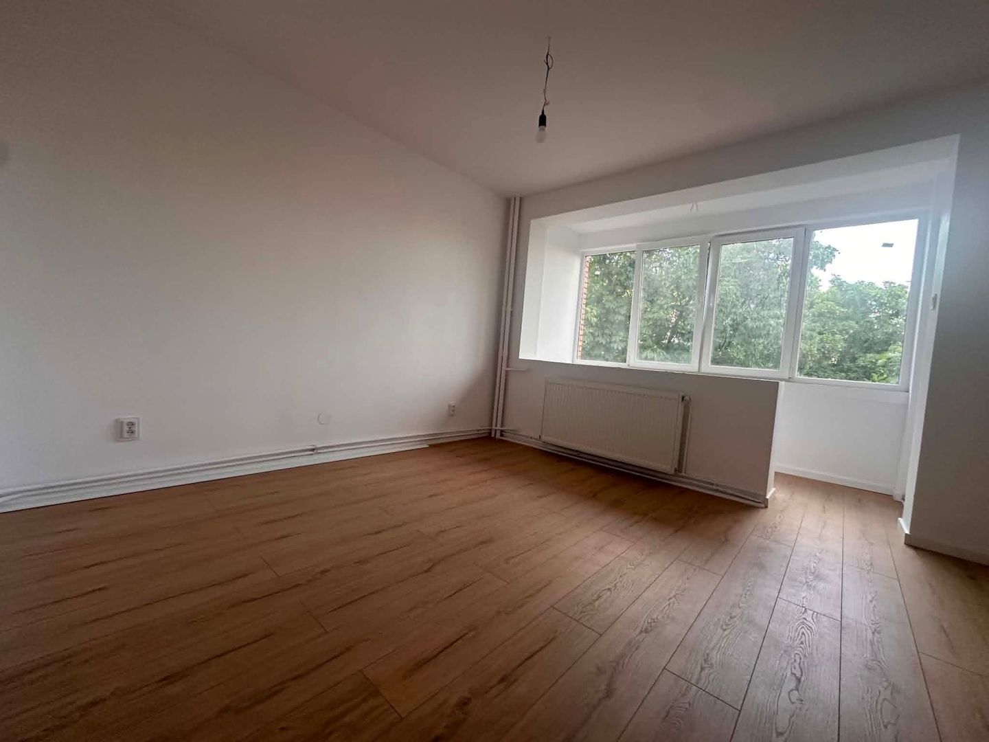Circumvalatiunii | 2 Camere | Decomandat | Etaj intermediar | Centrala Proprie - Poză 4