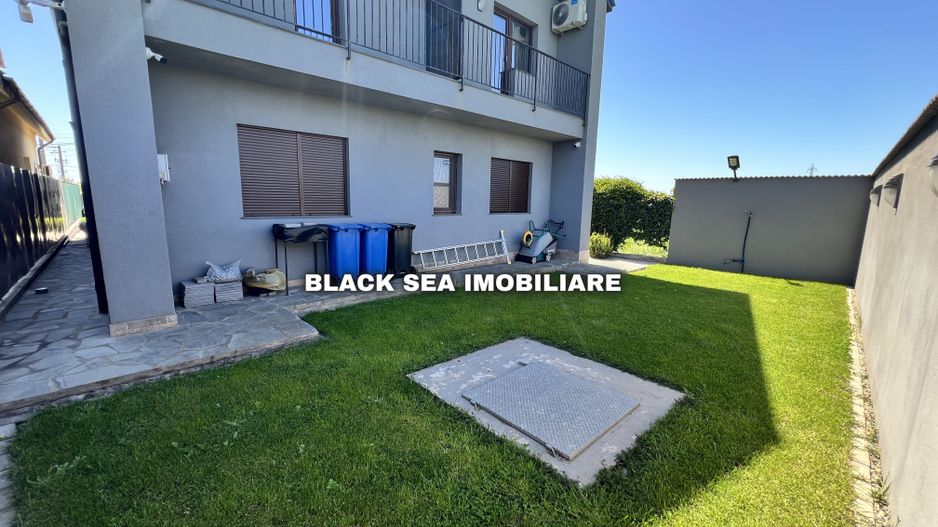 Vila de 7 Camere D+P+1+POD - Curte si garaj, EFORIE NORD Ocazie unica - Poză 3