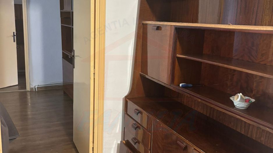 Inchiriere apartament semidecomandat 2 camere, Mazepa 1 - Poză 10