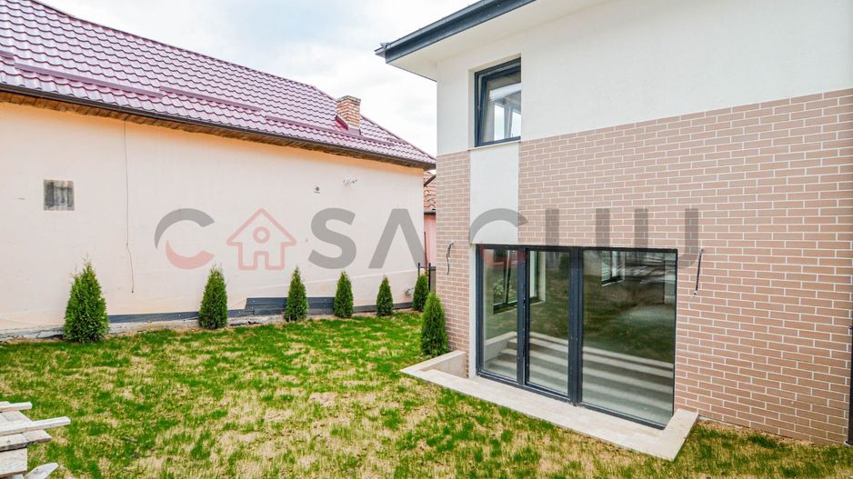 Casă individuală ,4 camere, Cartierul Gruia!! - Poză 11