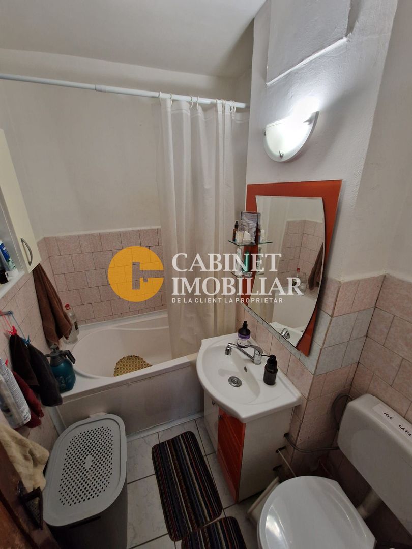 3 Camere Decomandat- Etaj intermediar+ Loc de parcare- Zona Alexandru cel Bun - Poză 5