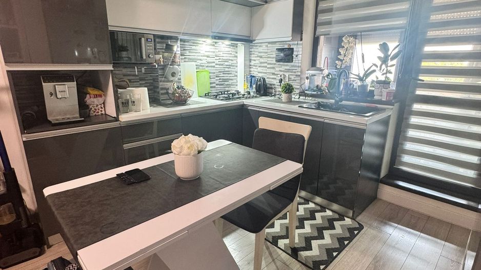 Apartament 3 camere  Bragadiru Mobilat Utilat Loc de Parcare - Poză 5