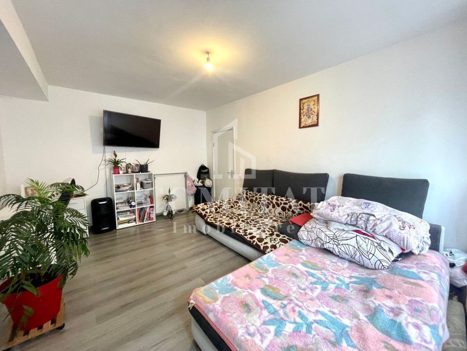 Apartament 2 camere decomandate / etaj intermediar / Zona Vivo - Poză 1