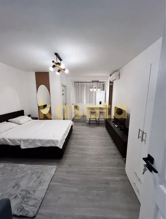 Garsonieră de închiriat lângă Plaza România | Renovată recent - Poză 1