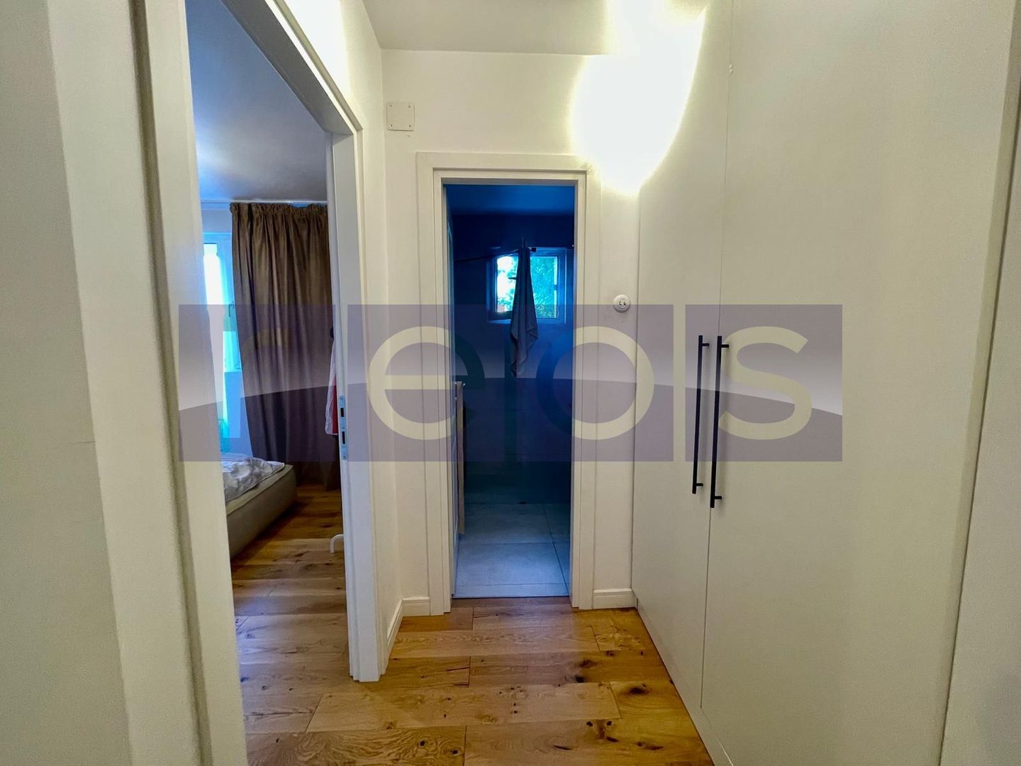 VANZARE APARTAMENT 2 CAMERE DOROBANTI 55MP RENOVAT READY TO MOVE IN - Poză 12