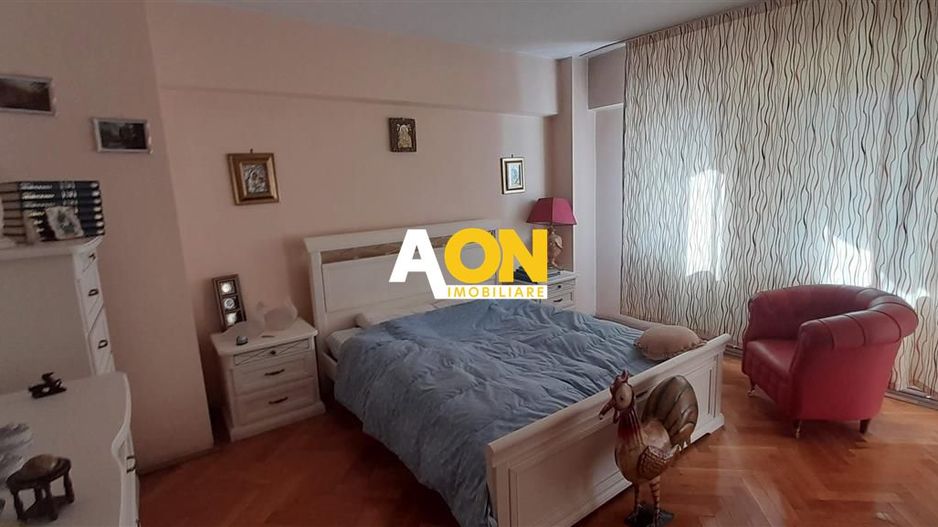 Apartament 3 camere cu scara interioara zona ultracentrala - Poză 9