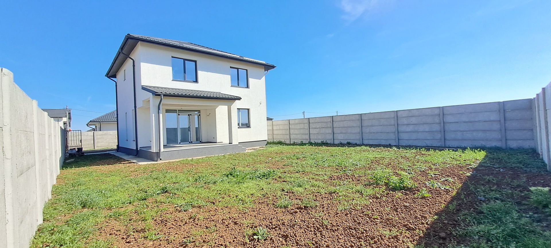 Dragomiresti Deal, casa individuala P+1+M, utilitati, stb la 700 metri - Poză 1