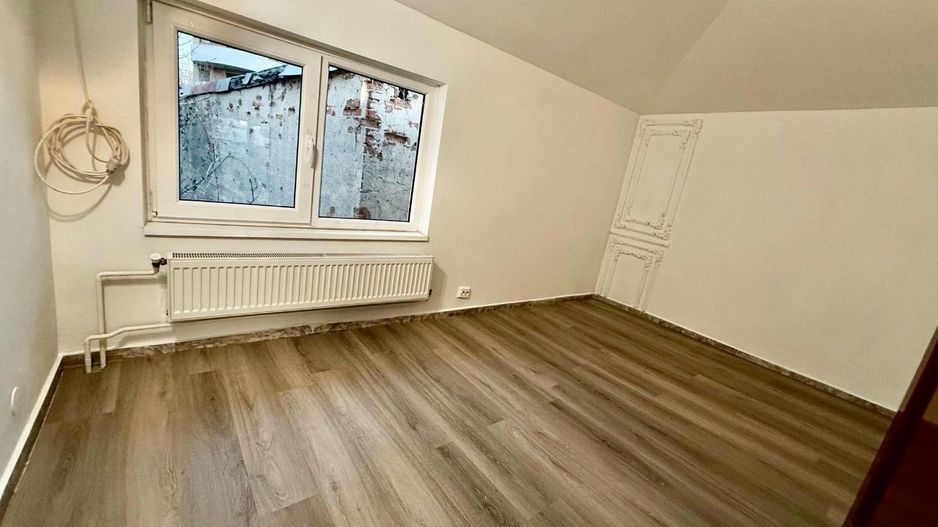 BRASADAS închiriază vila - zona Popa Nan, Calea Calarasilor. - Poză 6