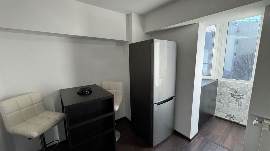 Închiriez garsonieră modernă, Decebal - Piața Muncii - Poză 6