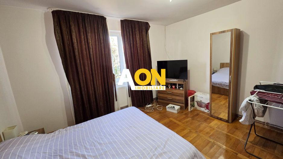 Casa cu 2 camere + anexe, toate utilitatile, 295 mp teren, zona Centru - Poză 12