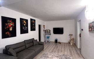 Apartament 3 camere, 62 mp, zona Scoala nr. 11 - fostul Complex Continental - Poză 1