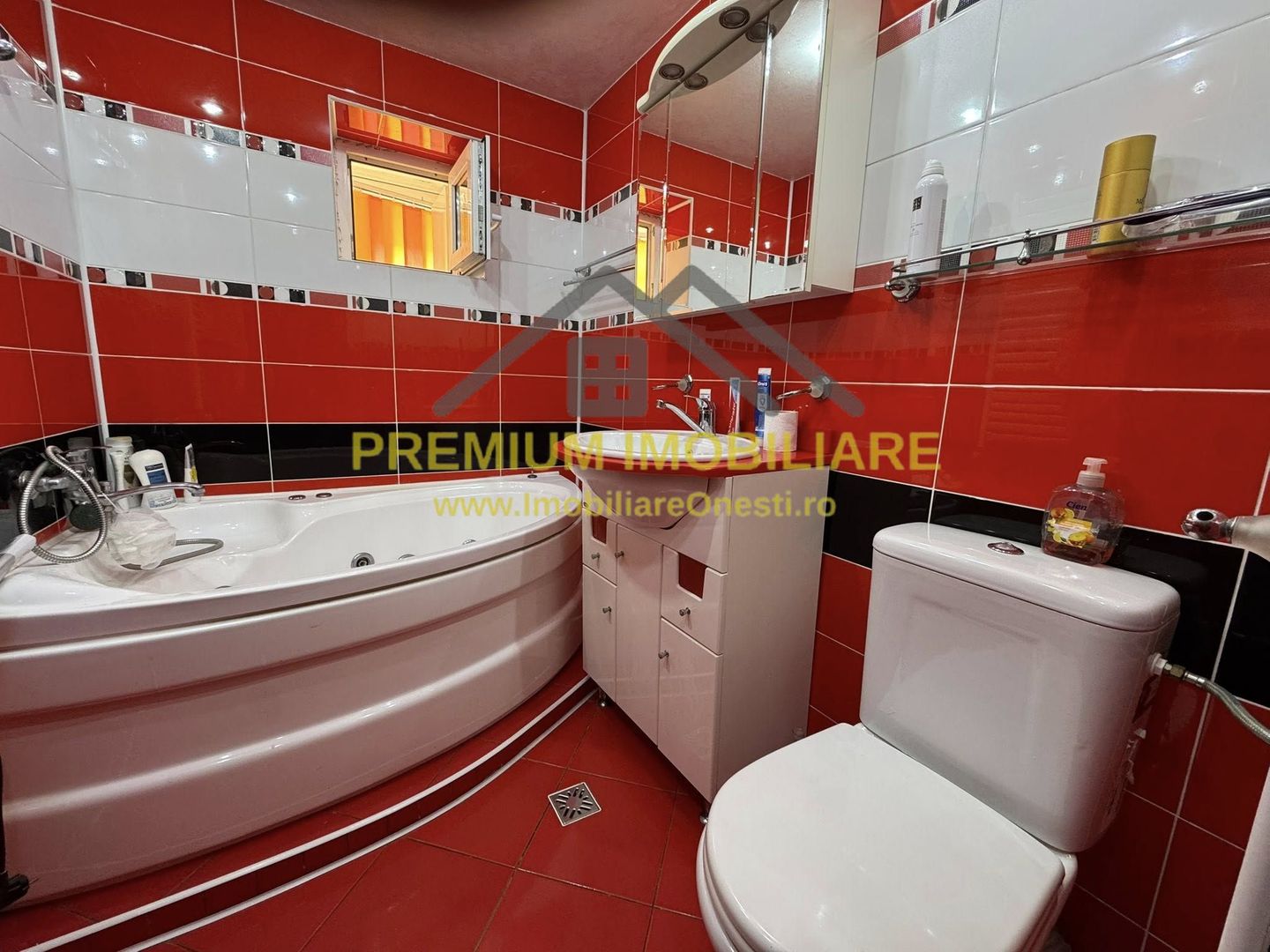 Apartament 3 Camere - Zona MAL - 98 MP - Poză 5