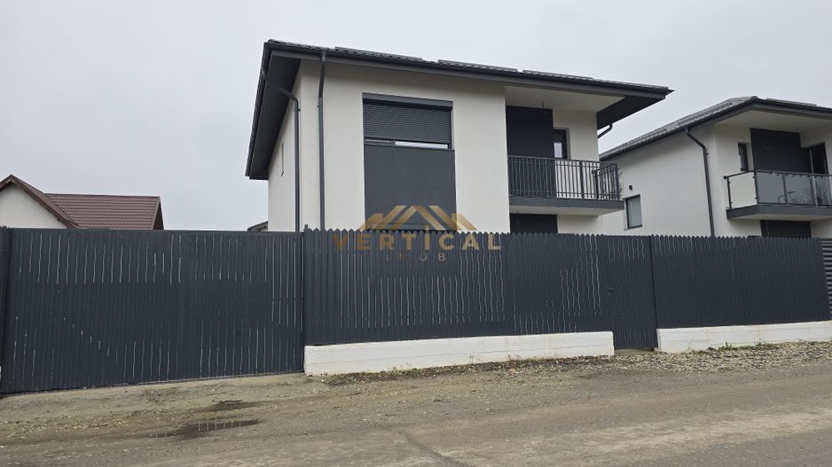 Vila perfecta! 4 Camere, 3 Bai, 115mp utili, Berceni Centru - Poză 2