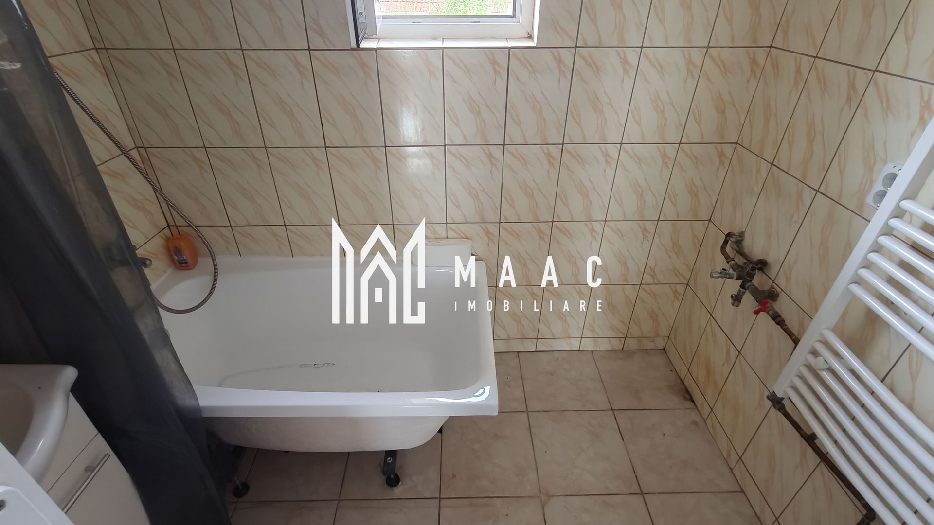 Casă 2 corpuri I 100 mpu  I Teren 970 mp I Front 25m I Săcel - Poză 6