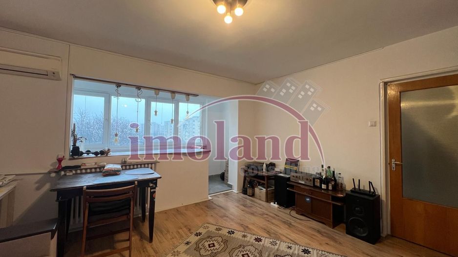 Vanzare - Apartament 3 camere - Aleea Compozitorilor - Poză 2