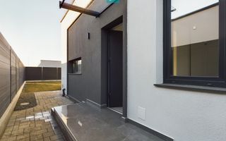 Duplex modern, pe parter, amplasat într-o zonă liniștită din Moșnița Nouă - Poză 19