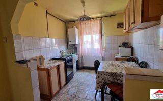 BRASADAS vinde ap 2 cam + balcon etaj 4/4 Solidaritatii. - Poză 8