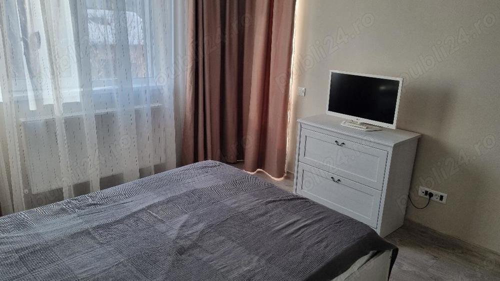 De inchiriat apartament 2 camere bloc nou - Poză 3