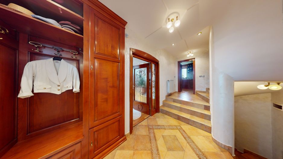 Casa individuala - 7 camere, 278 mp utili - Strand - Poză 10