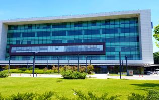 Spatiu comercial - Parter cladire de birouri - 588.35 mp - Showroom