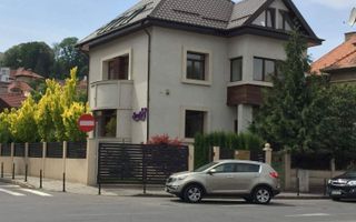 Spatiu pentru birouri de inchiriat in Centrul Istoric - Poză 1