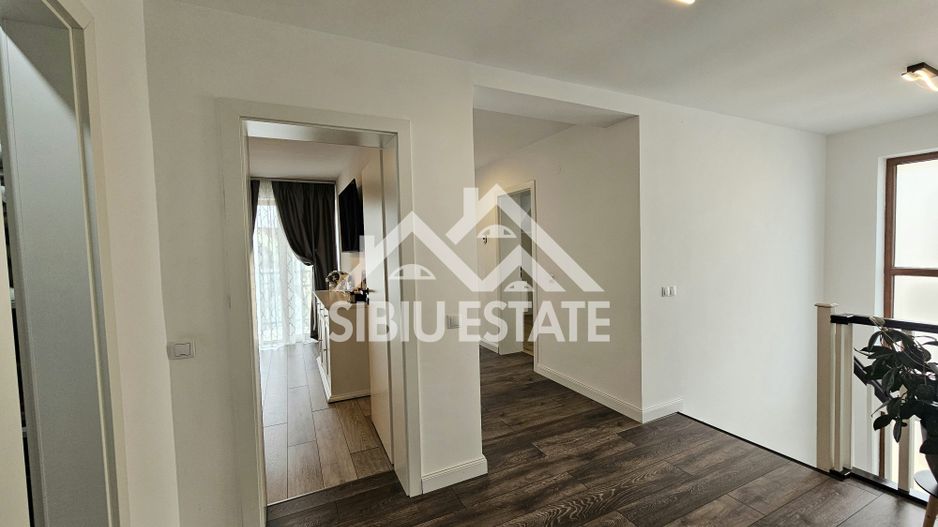 Casa 4 camere Sibiu dotari bune, pivnita, terasa - Poză 13