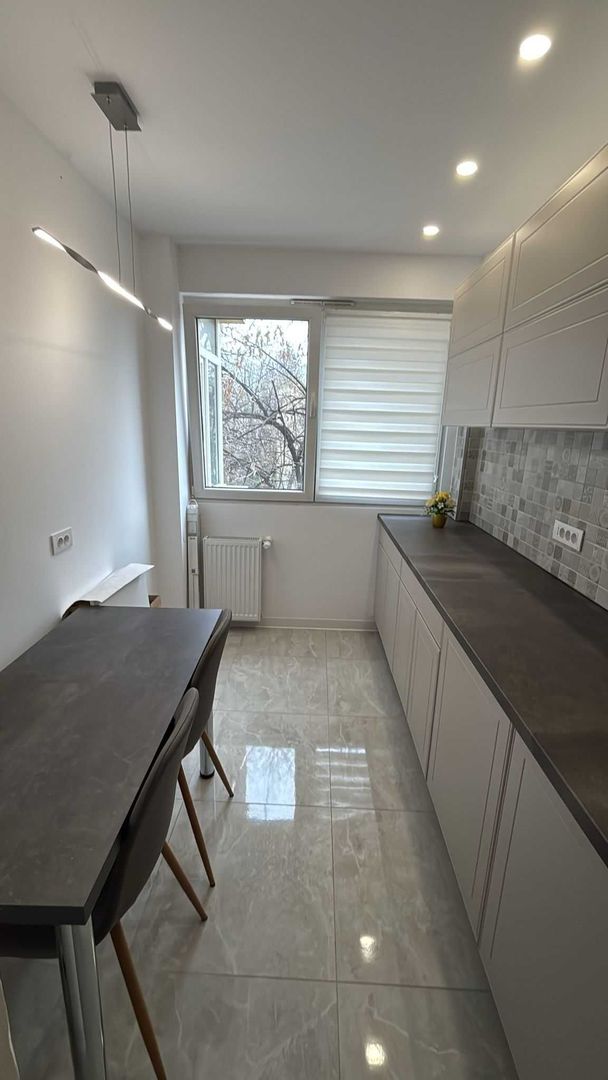 De vanzare apartament de 2 camere renovat in Titan langa IOR si Galeriile Titan - Poză 5