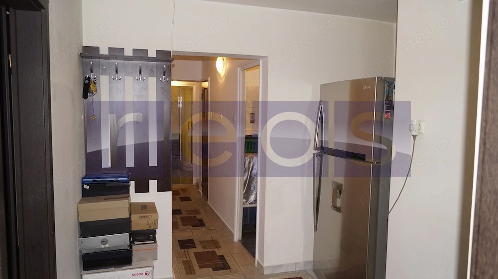 VANZARE 3 CAMERE DECOMANDAT DRISTOR - Poză 2