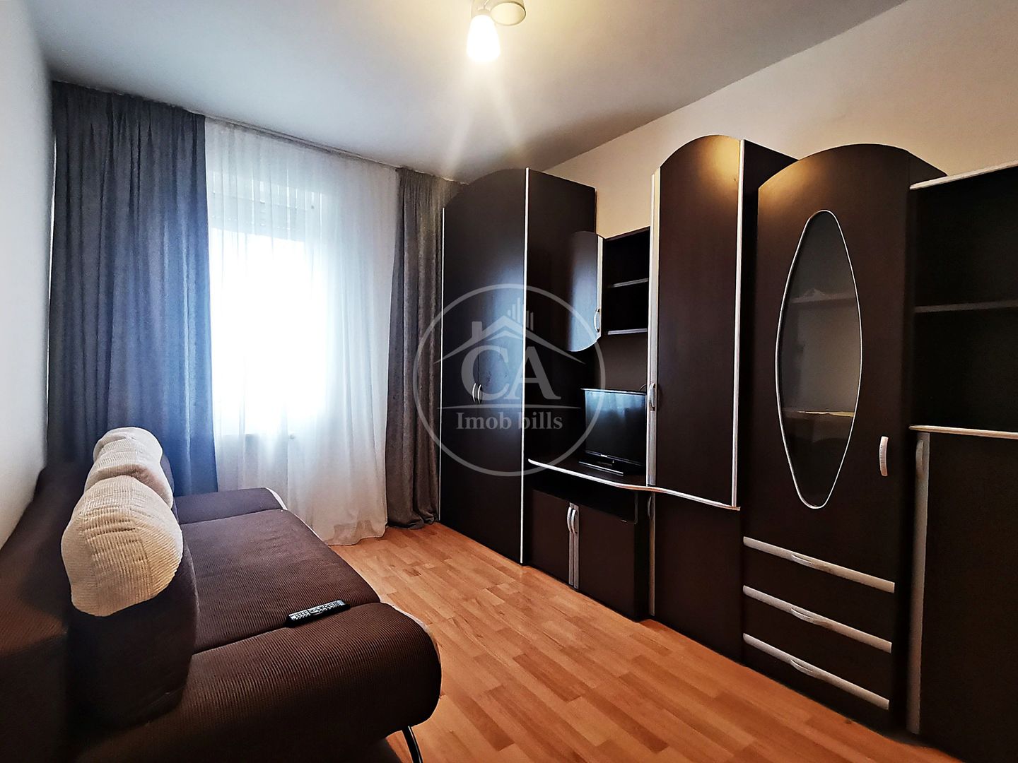 Apartament de inchiriat cu 1 camera pe Calea Borșului, Oradea - Poză 2