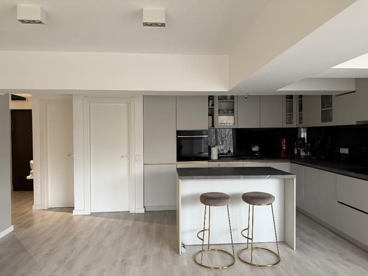Apartament spatios 2 camere | Bulevardul Unirii | Renovat - Poză 3