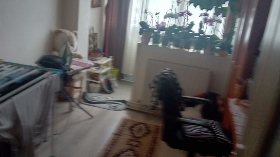 ageuropa.ro vinde ap 3 cam CARAMIDA, 2 wc, zona SOARELUI la etajul 4. - Poză 2