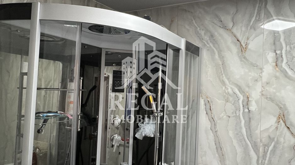 Casă spațioasă de vânzare în Ruși – pentru locuință sau investitie - Poză 9