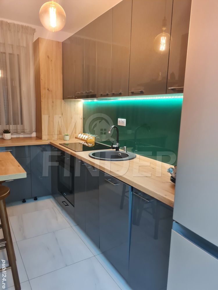 Apartament de Lux cu Gradina si Parcare zona Centrala - Poză 1