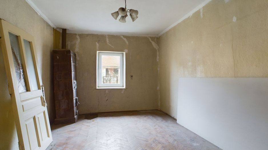 Oportunitate unică! Casă reabilitată parțial în Nitckidorf - Poză 9