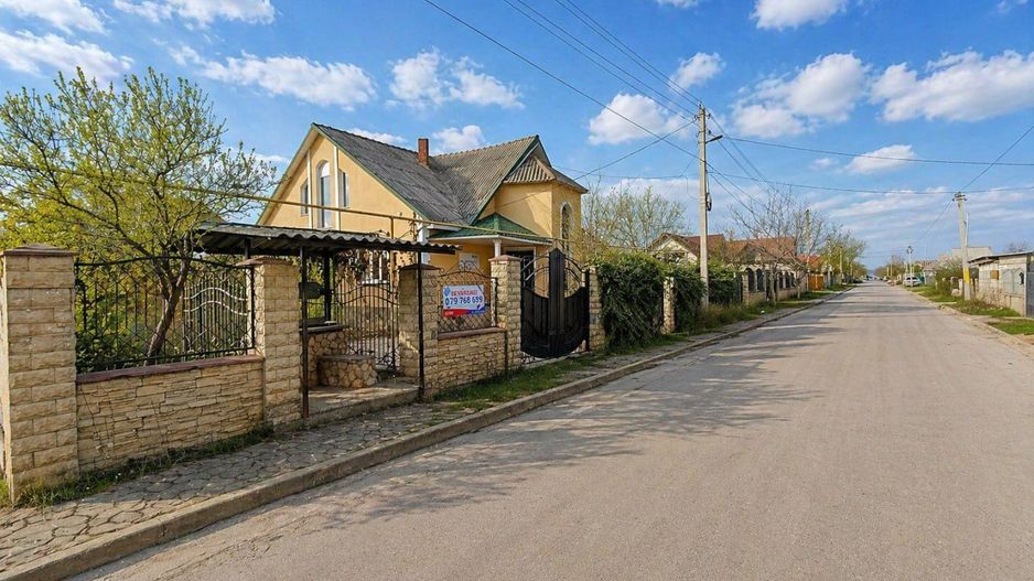 Casă 157,4 m² cu teren 15,3 ari – Holercani - Poză 10