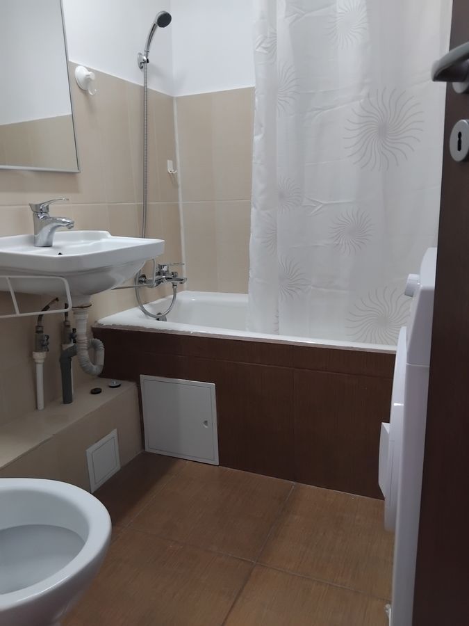 De închiriat garsonieră spațioasă,mobilată modern, lângă metrou Ștefan cel Mare - Poză 8