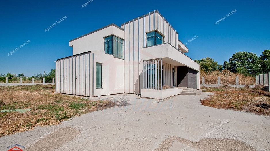 Casă de Vis în Devenire: Vilă Modernă cu Potențial imens - Poză 2