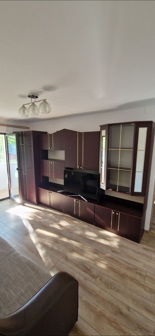 Apartament  2 camere Girocului etaj 2 cu centrala - Poză 1