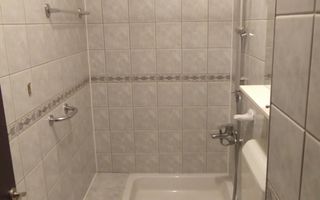 Vânzare apartament 4 camere semidecomandat Emil Racoviță - Turnu Măgurele - Poză 1