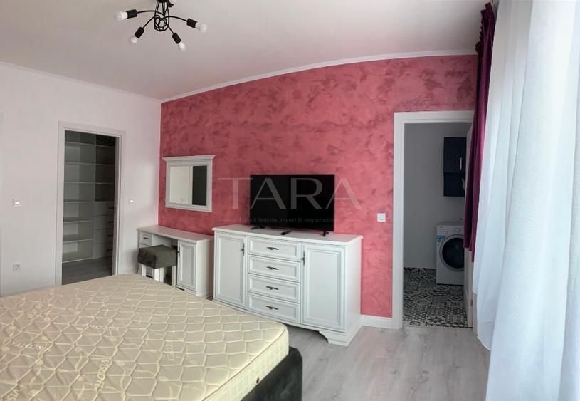 Casă spațioasă cu finisaje de lux și teren generos - Poză 6