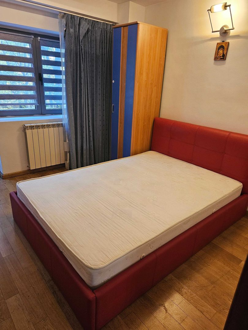 Vanzare Apartament 3 Camere de Prestigiu Stradal  pe Bulevardul Decebal - Poză 4