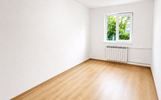 Apartament 3 camere | Zona Hermes | Geam la baie| Decomandat | - Poză 3