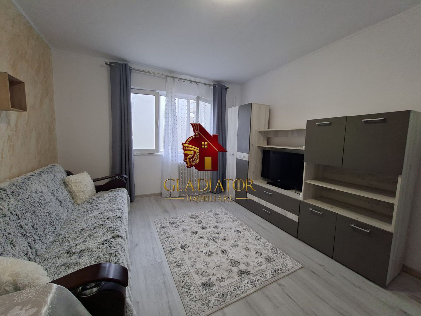 Garsoniera de inchiriat in Pacurari mobilata si utilata, disponibila - Poză 1