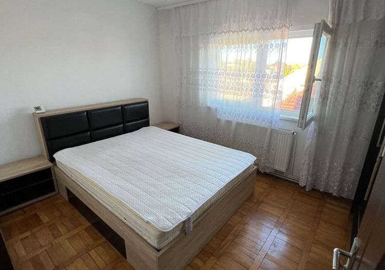 Închiriez apartament cu 2 camere zona Spitalul Județean - Poză 4