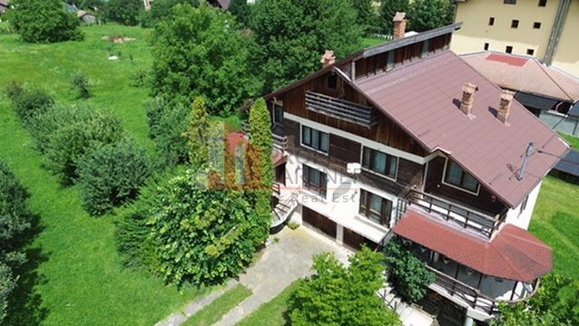 PROPIETAR URGENT Casa duplex BRAN arpox 300m utili, 1300mp teren - 2 case la pret de 1 apartament !! - Poză 1