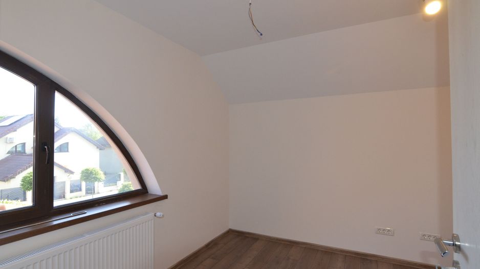Inchiriem casa noua individuala 4 camere cu garaj - Poză 21